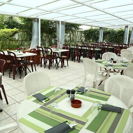 โฮเต็ล เรสเทอรองต์ แมซง บล็องช์ Hotel เรอจิส ภายนอก รูปภาพ